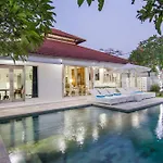 Luxurious&Spacious 4Br Villa In Seminyak
