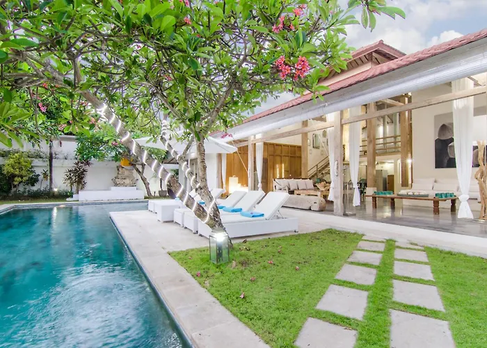Luxurious&Spacious 4Br Villa In Seminyak
