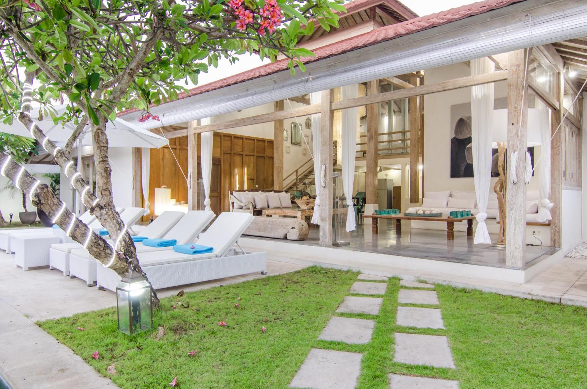 Luxurious&spacious 4br In Villa *